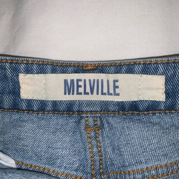 brandy melville distressed denim shorts - Picture 3 of 4